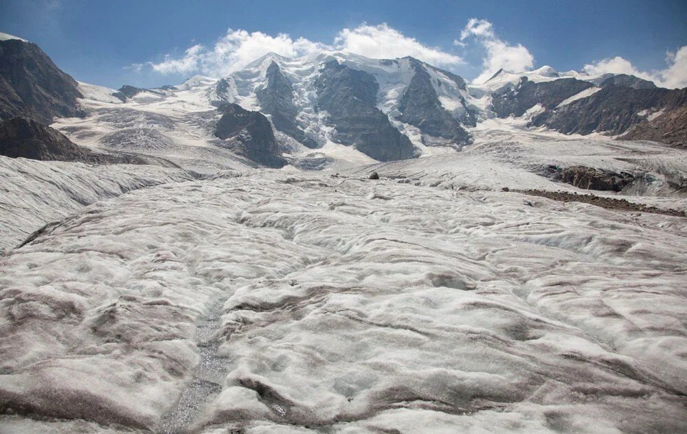  Alpler'deki buzullar rekor hızda eriyor 