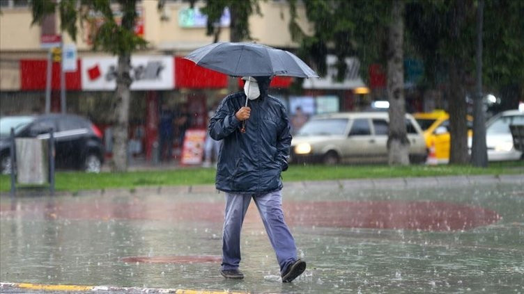 Uzman isim 'İstanbul' için saat verdi: Sağanak yağış geliyor!