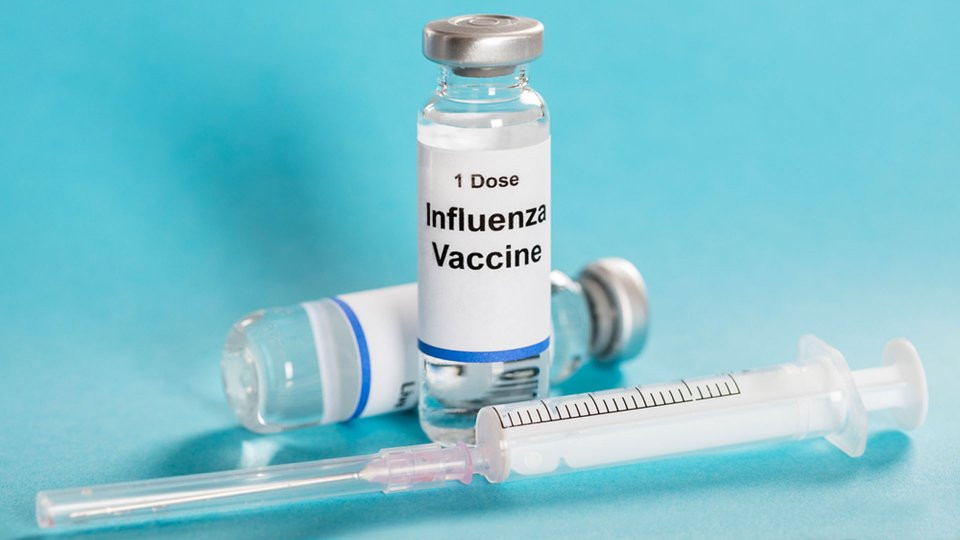 BioNTech ile grip aşısını aynı anda olanlar dikkat: Felç riski!