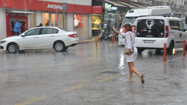 Marmara'da hafta sonu fırtına uyarısı!
