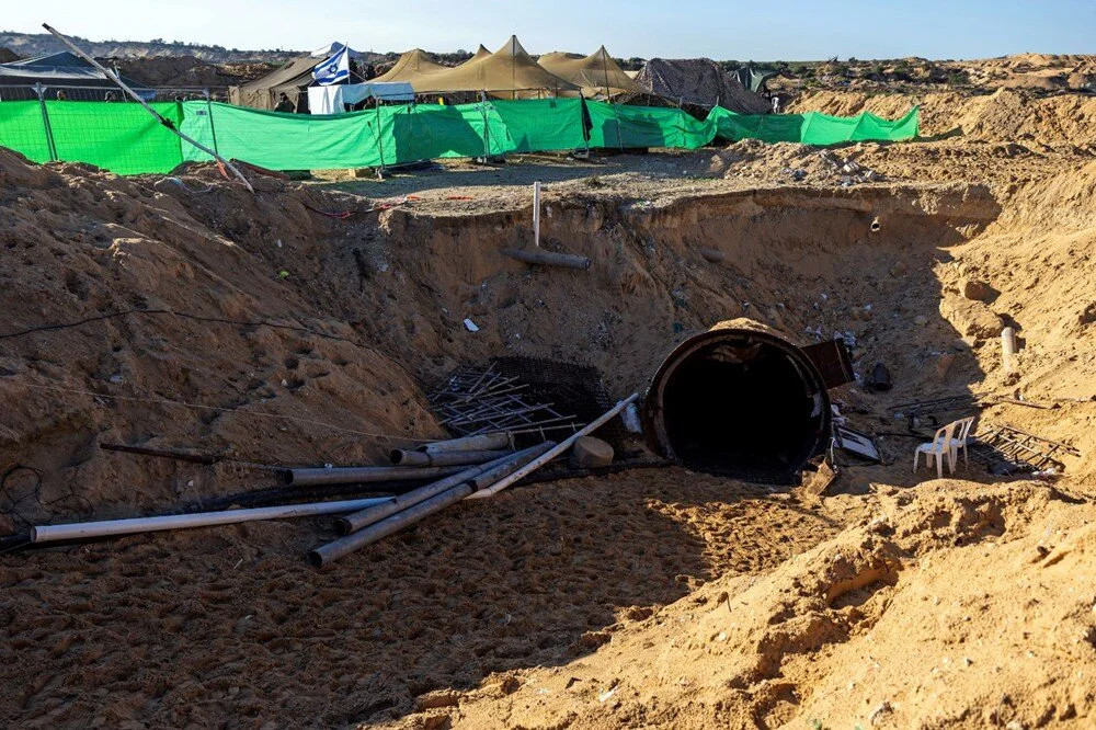 İsrail sınırının hemen dibinde: Devasa Hamas tünelleri!