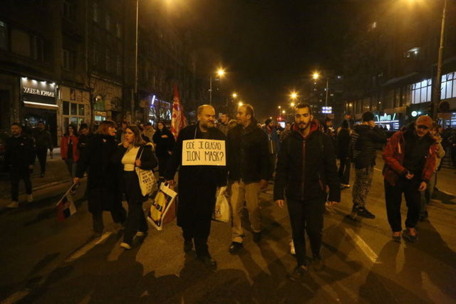 Sırbistan'da protestoların 9. günü: Halk sokakta!