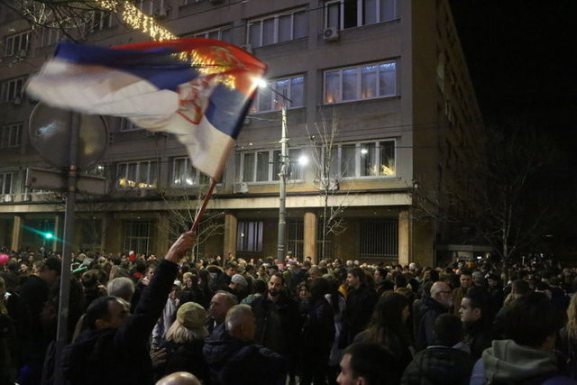 Sırbistan'da protestoların 9. günü: Halk sokakta!