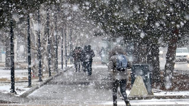 1 Şubat hava durumu: İstanbul'a kar düştü!