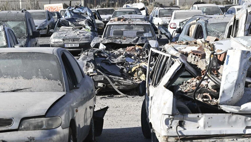 Binlerce araç enkaz altında: Kasko hasarı karşılıyor mu?