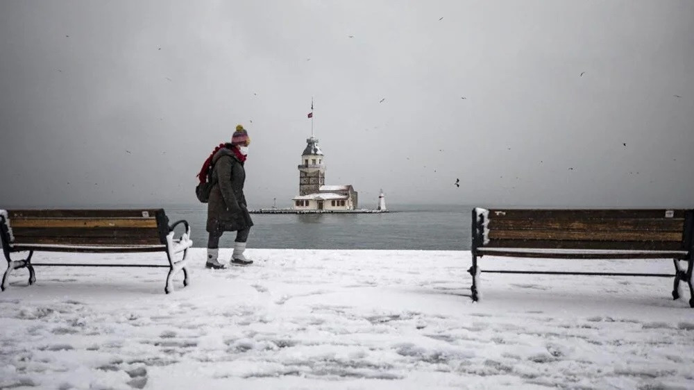 İstanbullulara kar uyarısı: Pazar günü evinizden çıkmayın!