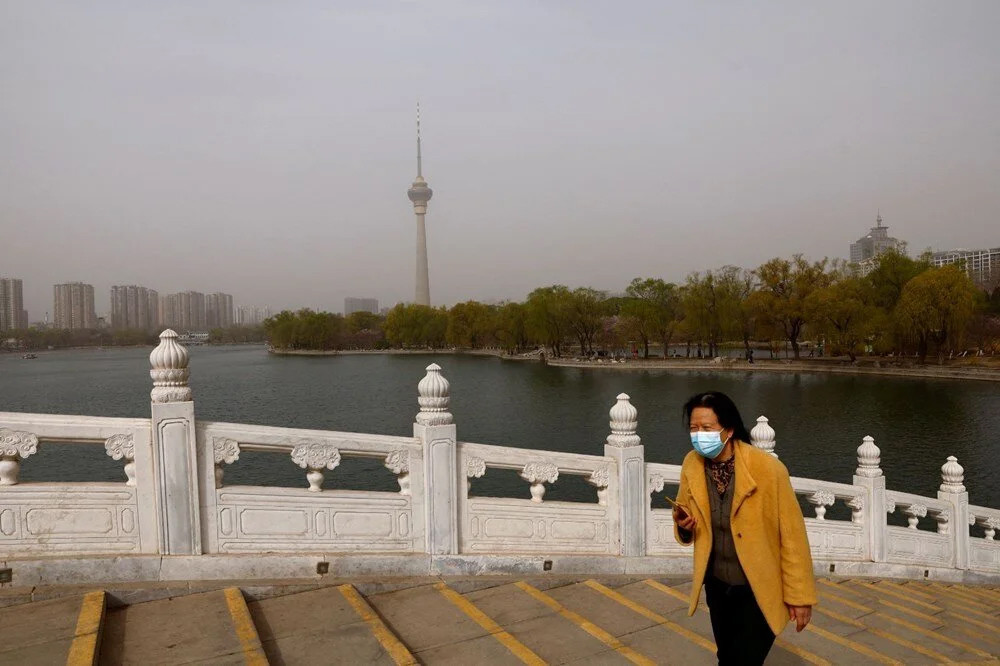Çin'de hava kirliliği zehirli seviyede: Kum fırtınası alarmı!