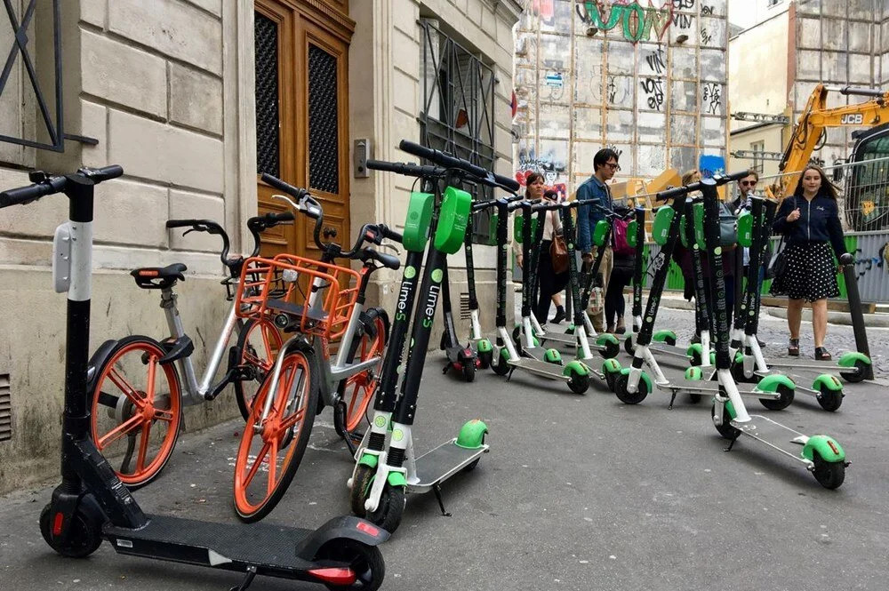 2.5 milyon kişi kullanıyor: Paris'te scooter referandumu!