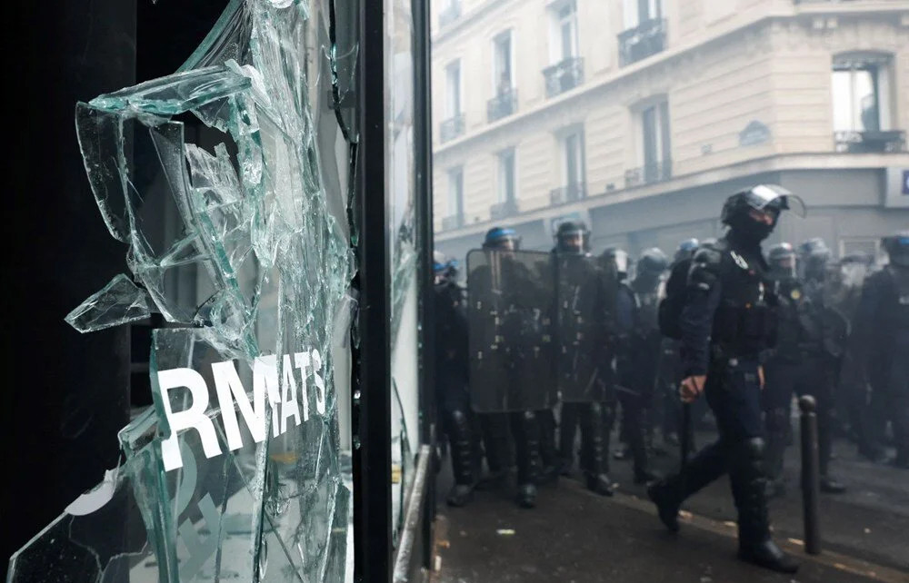 Fransa'da olaylı 1 Mayıs: 200 kişi gözaltında!