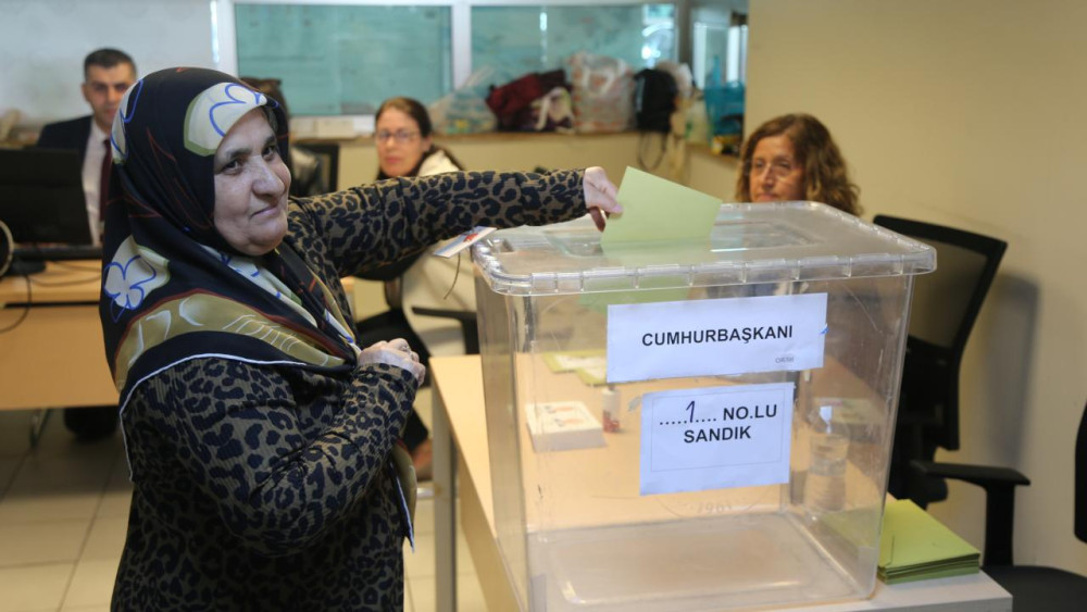 Yurt dışında 2. tur seçim heyecanı başladı