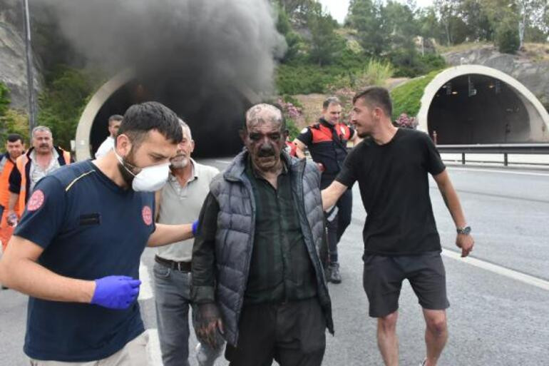 İzmir'deki Bayraklı Tüneli'nde yangın çıktı