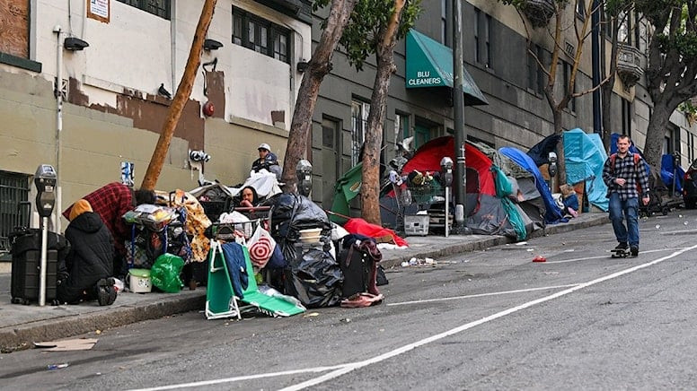 Kaliforniya’da düşük gelir ve enflasyon nedeniyle evsizlerin sayısı artıyor!