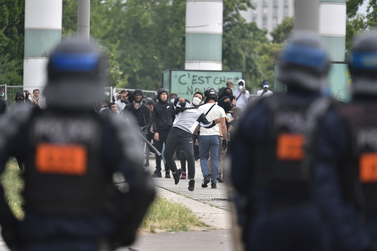 Fransa’daki olaylar Belçika’ya sıçradı: Sokaklar yanıyor, yüzlerce gözaltı
