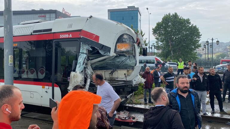 Samsun'da korkunç kaza: İki tramvay çarpıştı