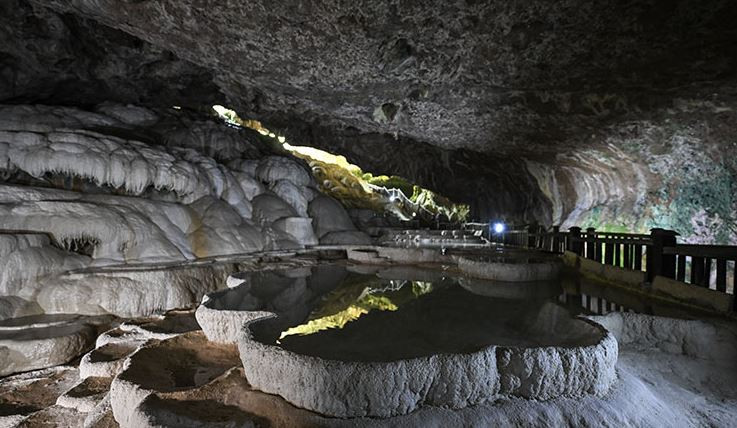Yer altındaki gizli 'Pamukkale': Kaklık Mağarası