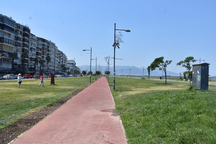 İzmir'de, Kordon boş kaldı