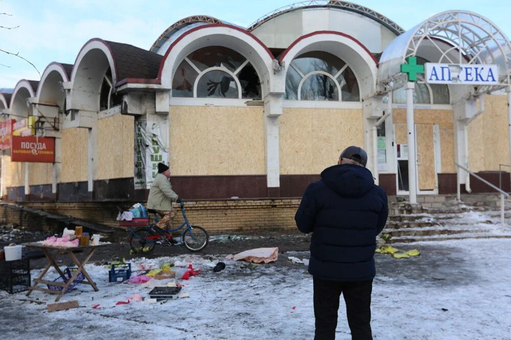 Donetsk'te pazar alanında patlama: Çok sayıda ölü var!