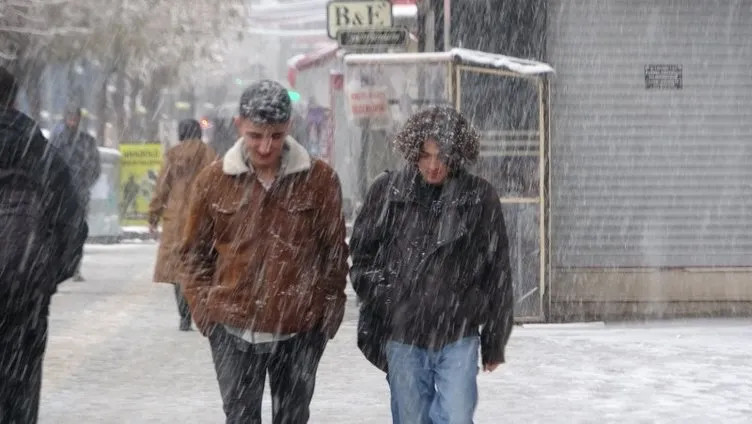 Meteoroloji, İstanbul ve Ankara'yı uyardı: Yarına dikkat!