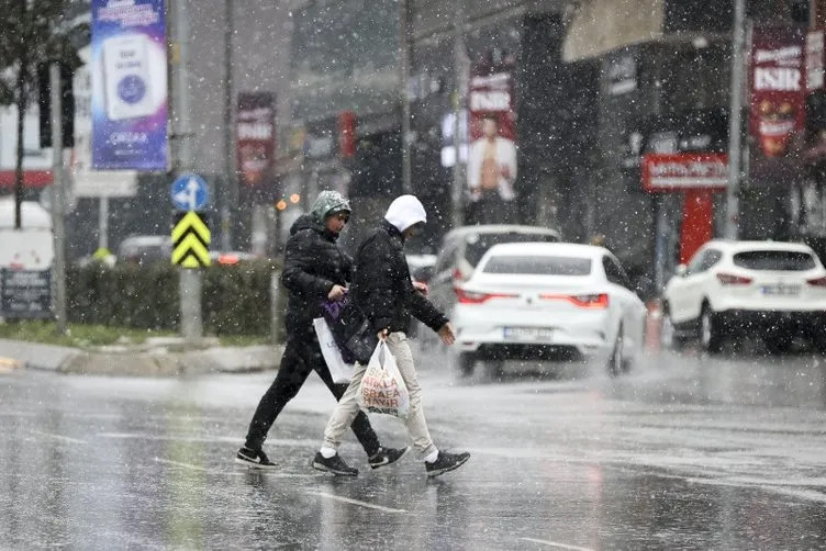 Meteoroloji'den art arda uyarı: İstanbul için saat verildi!