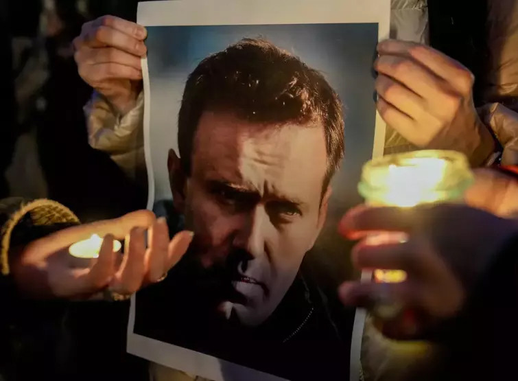 Rus muhalif Navalni’nin eşi: Kocamı Putin öldürdü!