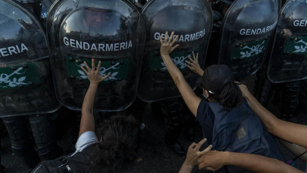 Ekonomi politikalarına tepki: Arjantin'de işçiler sokakta!