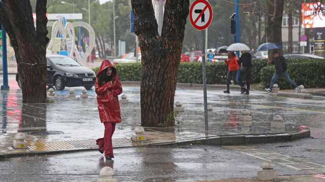 Yurt genelinde hava durumu: 6 bölgede yağış var!