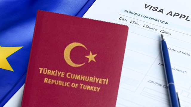 Türk vatandaşlarının Schengen krizi bitmiyor: Vize çilesi!