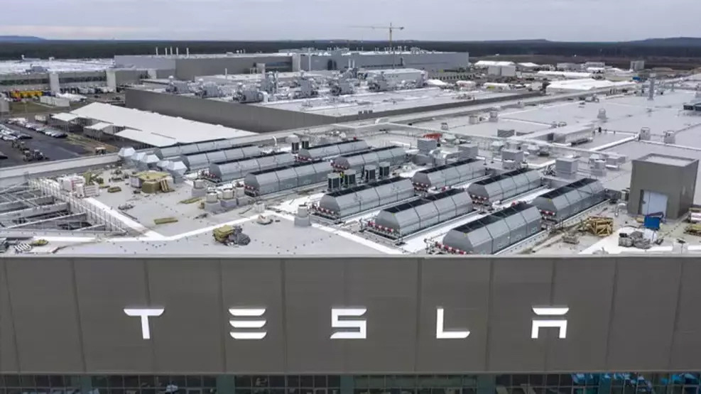 Tesla fabrikasına saldırı: İşte 'Volkan Grubu' hakkında bilinenler...