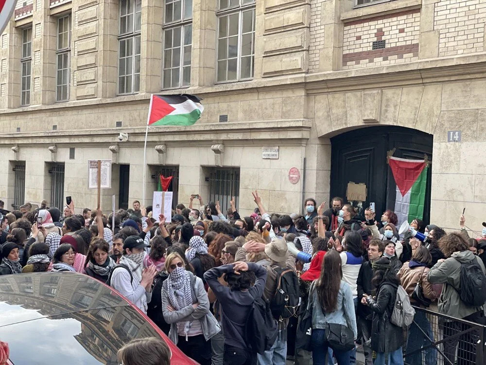 Fransız öğrencilerden Filistin'e destek: Biber gazlı müdahale!