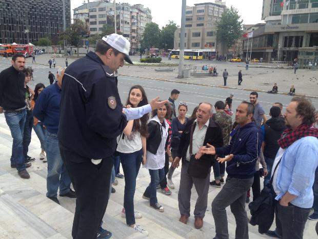 Gezi Parkı'nda kalabalık artıyor