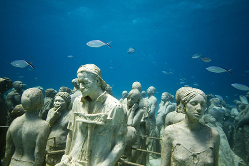 Su altında yaşayan müze 