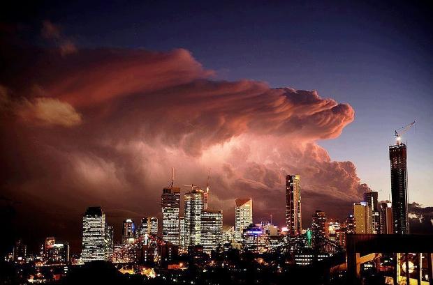 Avustralya'dan sıradışı gök manzaraları