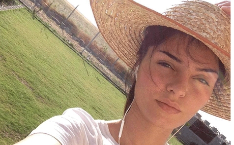 Instagram'ı sallayan Kürt kızı