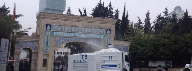 Mecidiyeköy-Zincirlikuyu karıştı Polis müdahalesi!